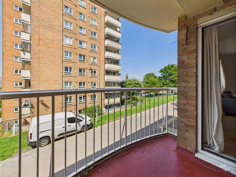 Property photo 3 of 10 Photo 3