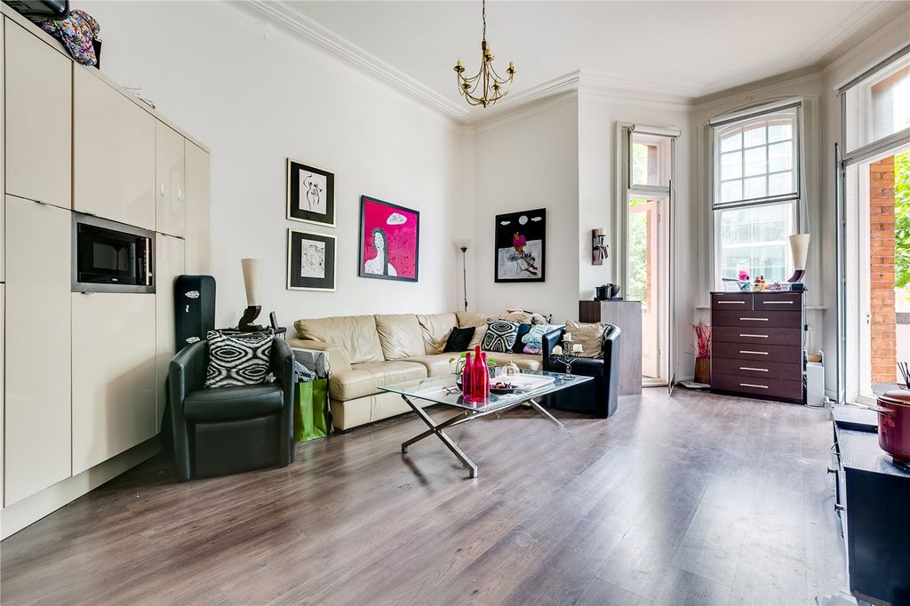 Property photo 1 of 7