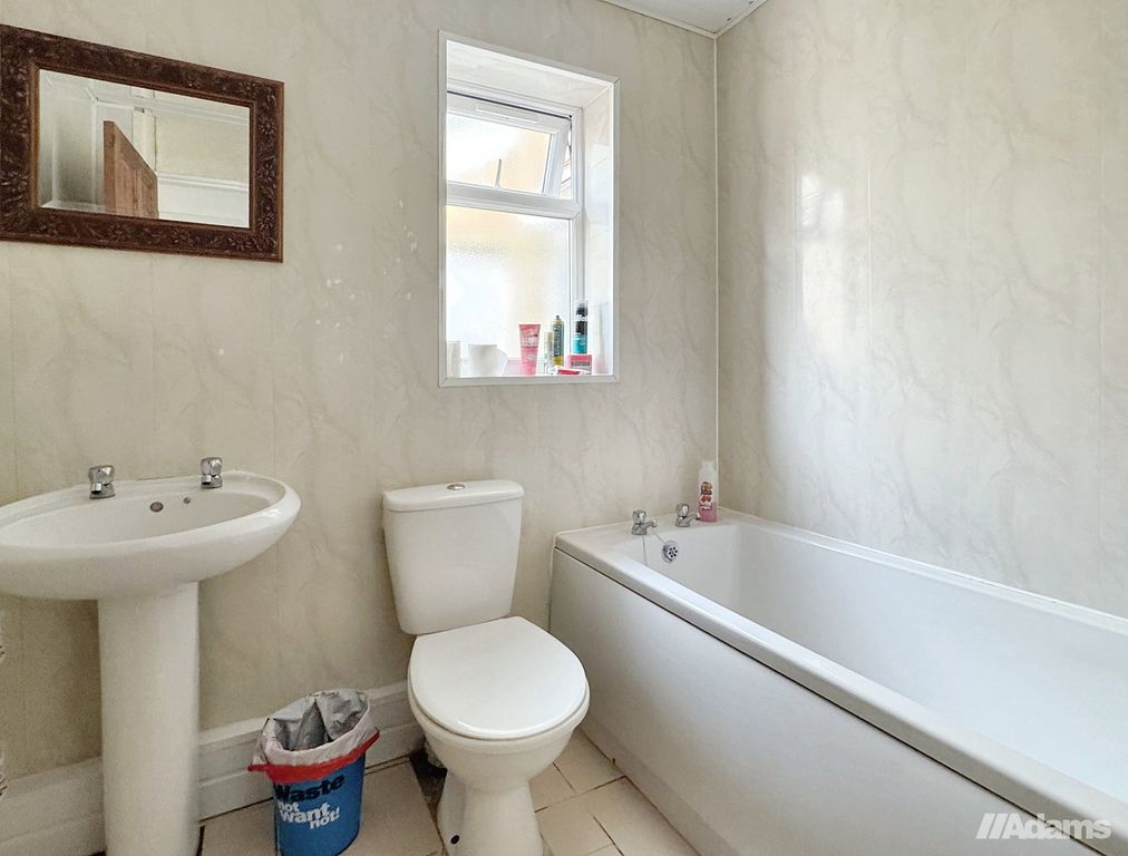 2 bed flat for saleMersey Road, Widnes WA8 photo 5