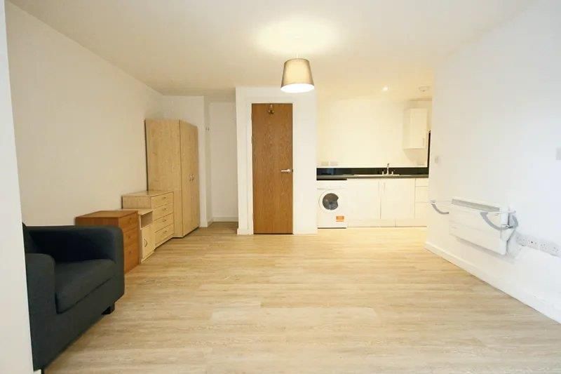 Property photo 1 of 6 6A8Dbe63-336c-418d-9Ba4-Cce68E3Cb555.Jpg