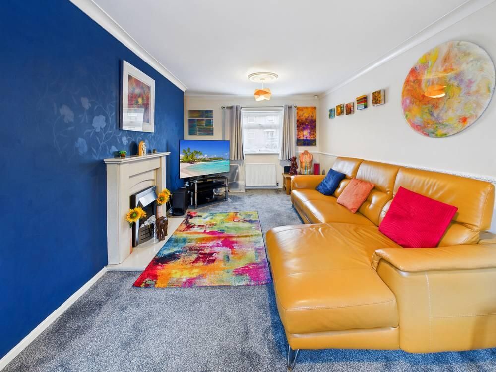 Property photo 2 of 23 Living Room