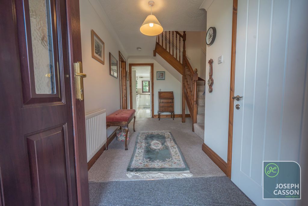 Property photo 3 of 25