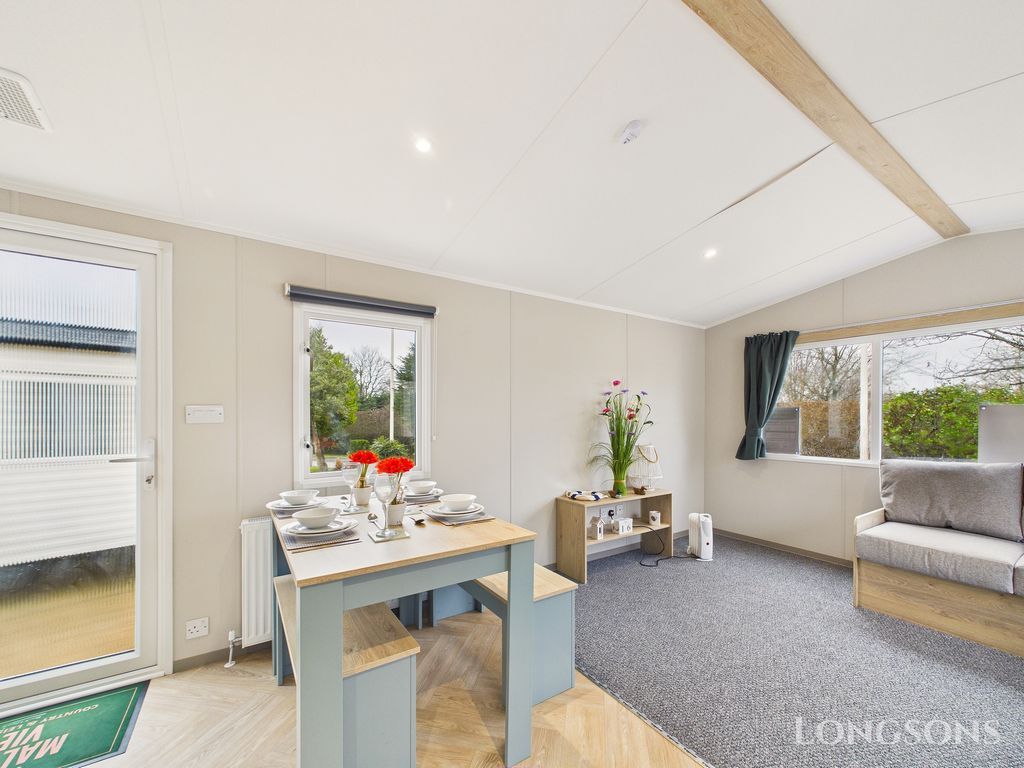 Property photo 3 of 15 Cam02173G0 Pr0347 Still025