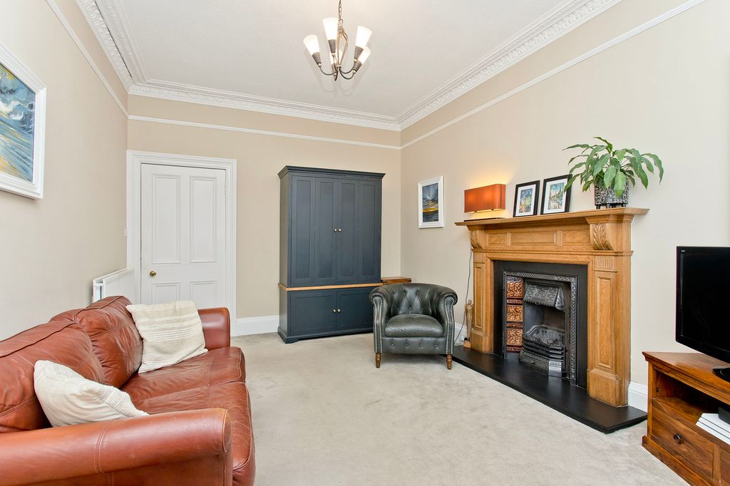 Property photo 3 of 11 Property Image 3