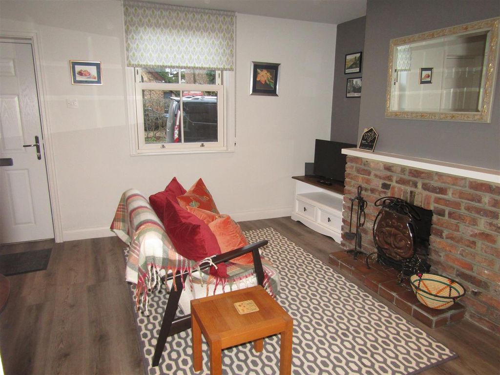 Property photo 2 of 12 Img_6104.Jpg
