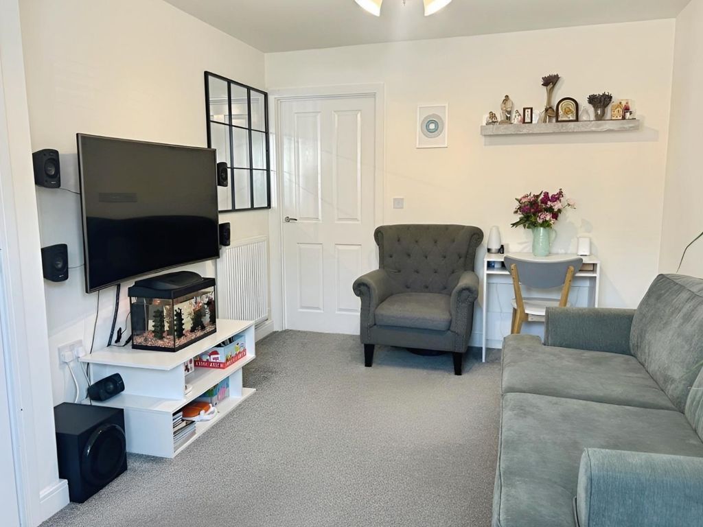 Property photo 3 of 14 d4580366-c48c6546-7741-4110-A466-9358268Dda71.Png