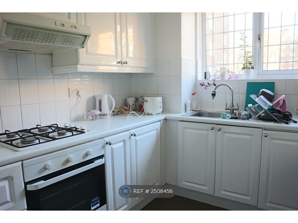 Property photo 2 of 5 Kitchen