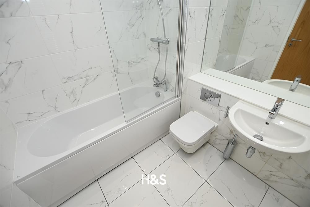 Property photo 3 of 7 118Axium-25.Jpg