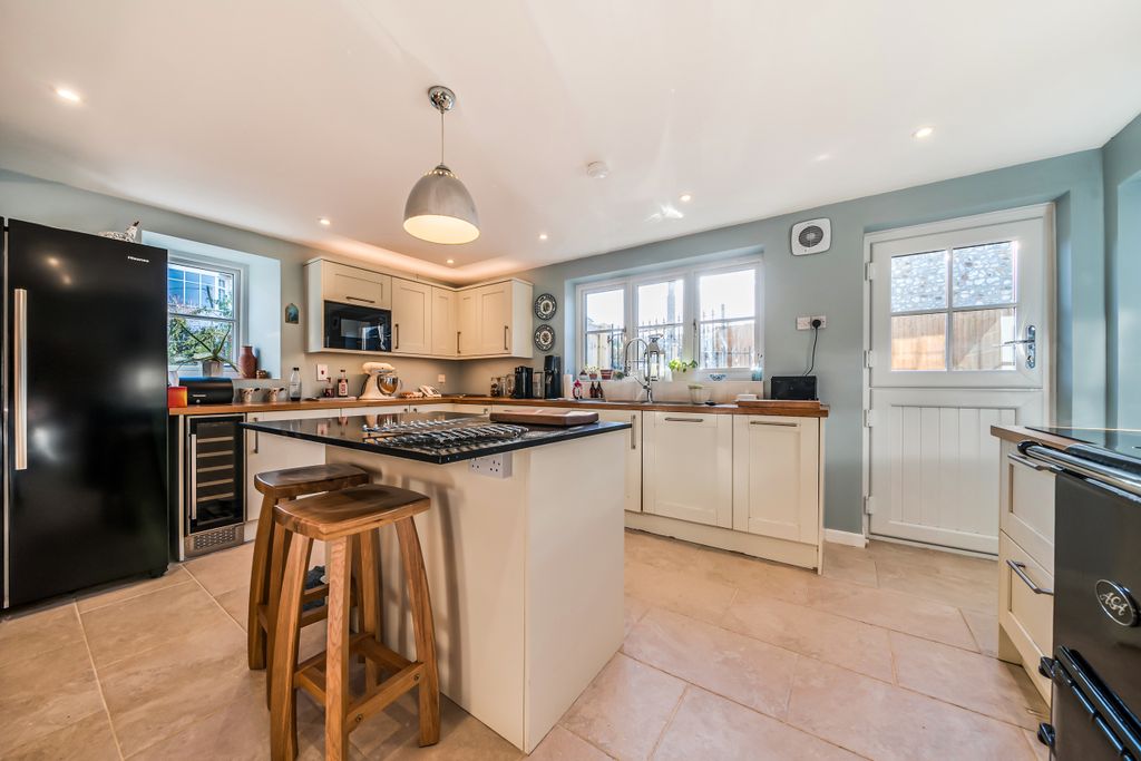 Property photo 3 of 32 Kitchen / Dining Room