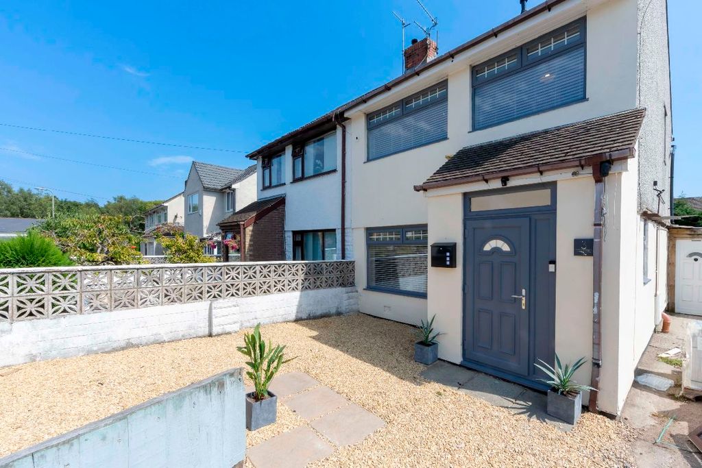 Property photo 1 of 26