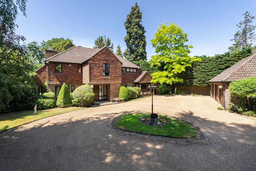 Property photo 1 of 17 Image