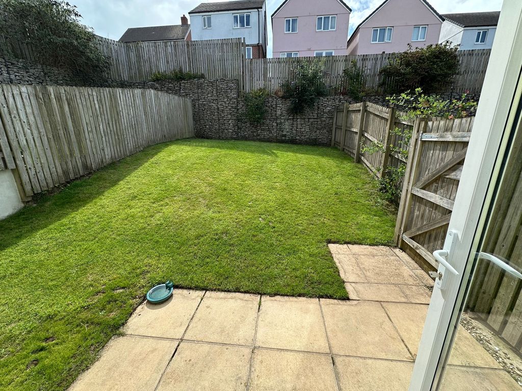 Property photo 3 of 21