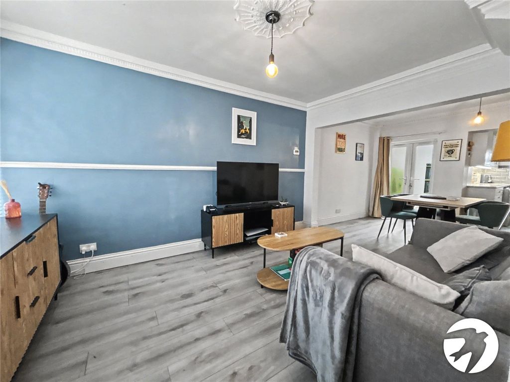 Property photo 3 of 24 Picture No. 26