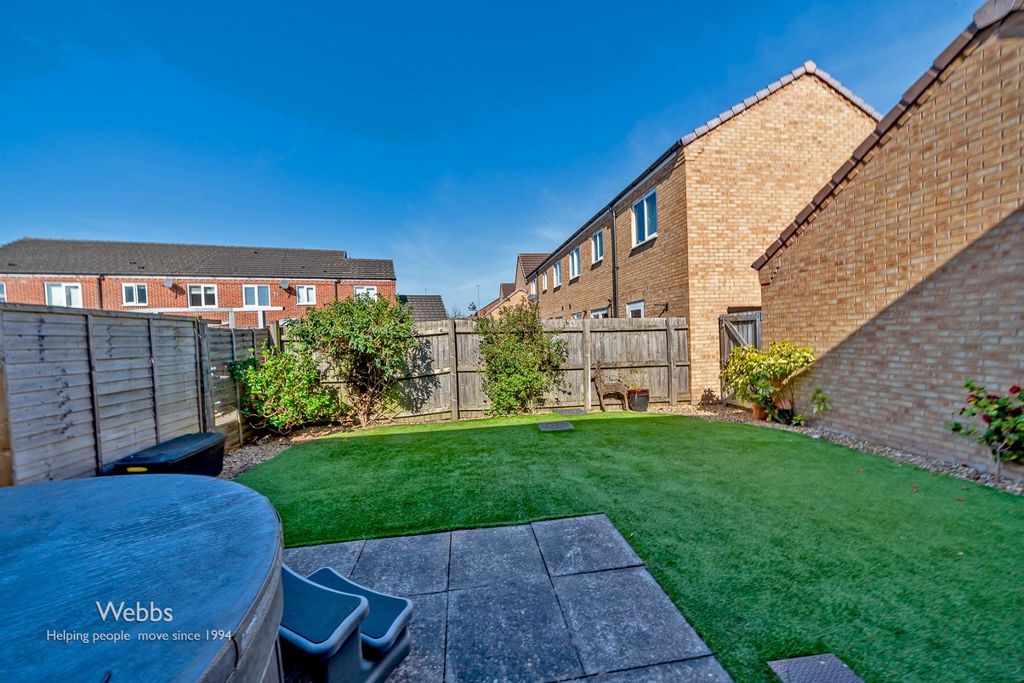 Property photo 2 of 32 Â© Webbs Estate Agents Â© (52 Of 185).Jpg