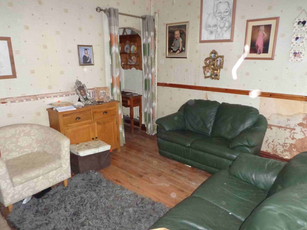 Property photo 3 of 13