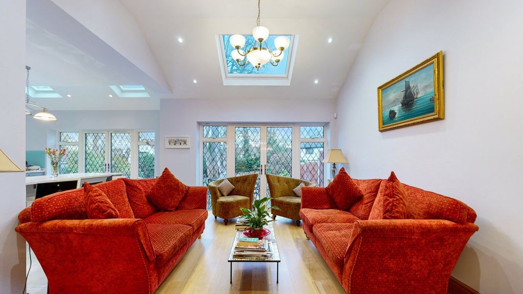 Property photo 3 of 11 Picture No. 11