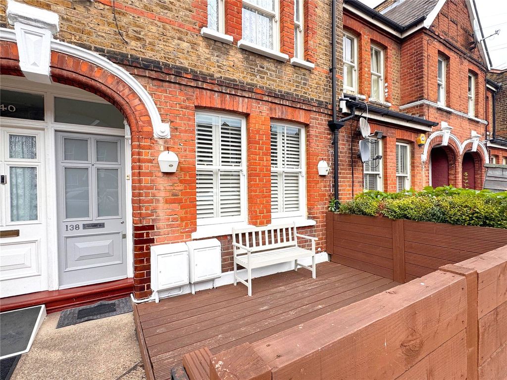 Property photo 2 of 19 Picture No. 21