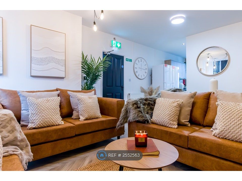 Property photo 1 of 35 Living