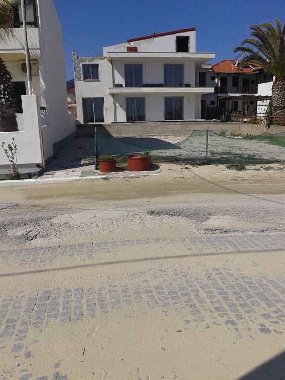 Property photo 2 of 2