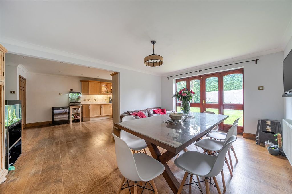 Additional image 9 of 7 bed detached house for saleHeadley Road, Liphook GU30
