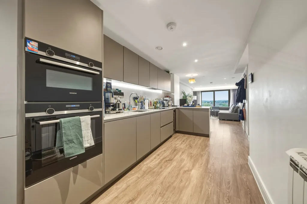 Apartment in Rushcliffe, Abbey Park, Nottinghamshire - View 3
