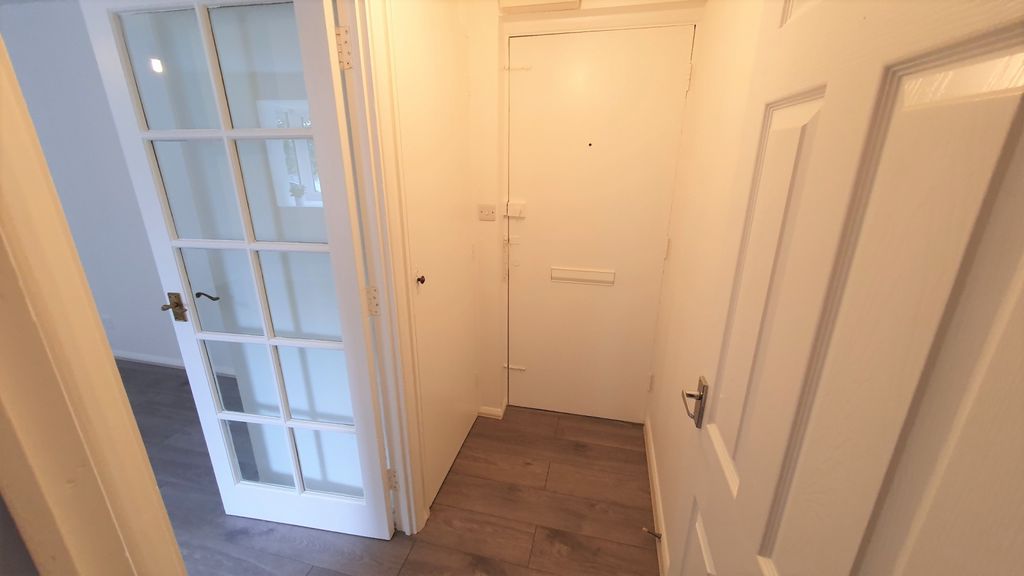 Property photo 2 of 11 Gallery