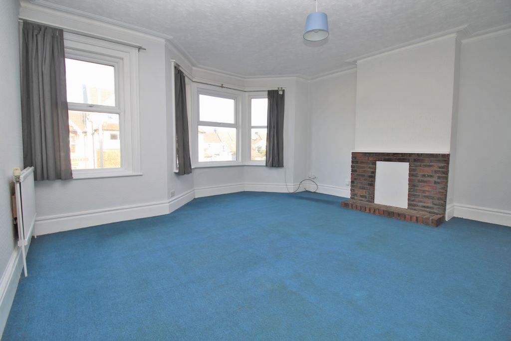 Property photo 3 of 13 63