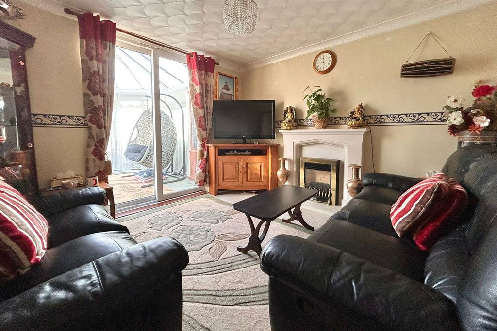 Property photo 2 of 14 Picture No. 24