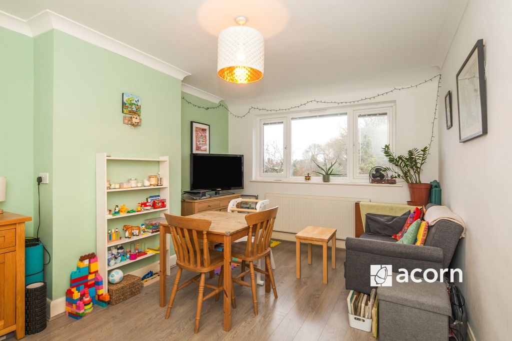 Property photo 2 of 10 Reception