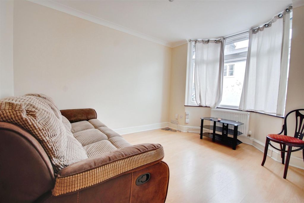 Property photo 2 of 10 F5Da62Fc-Dsc_0014-Dsc_0016.Jpg