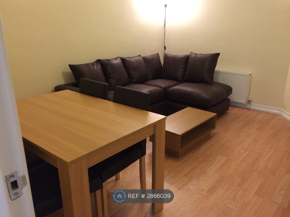 Property photo 3 of 22 Living Room 2