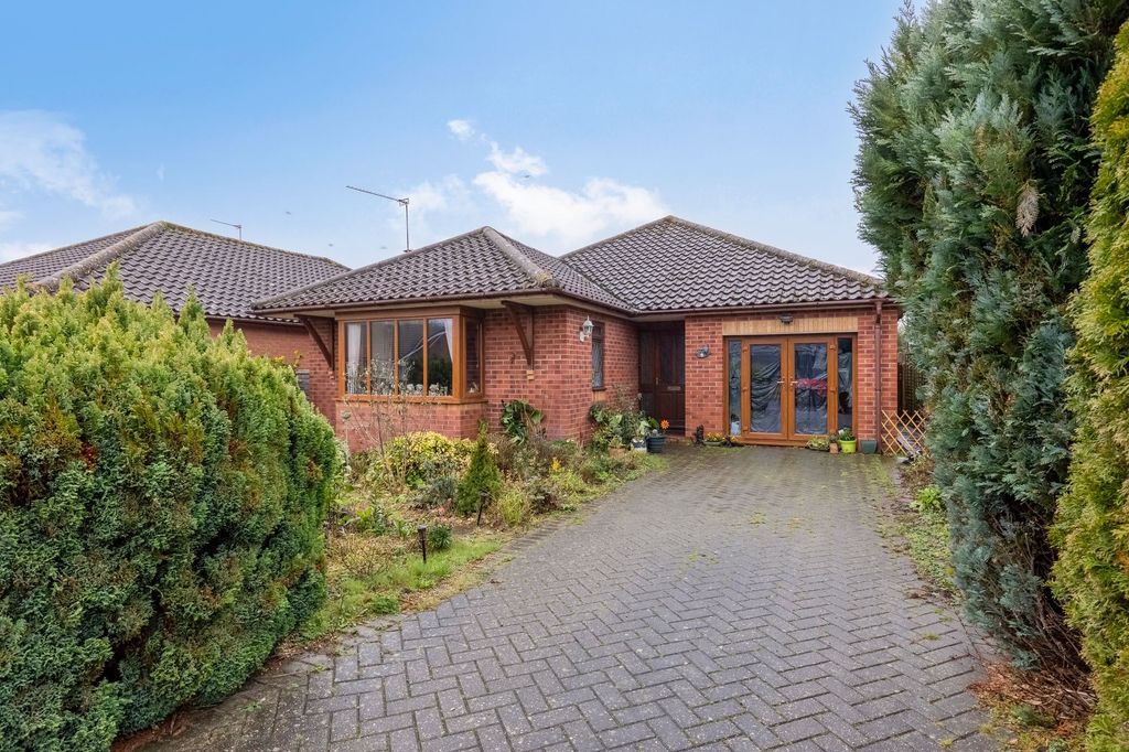 Property photo 1 of 9