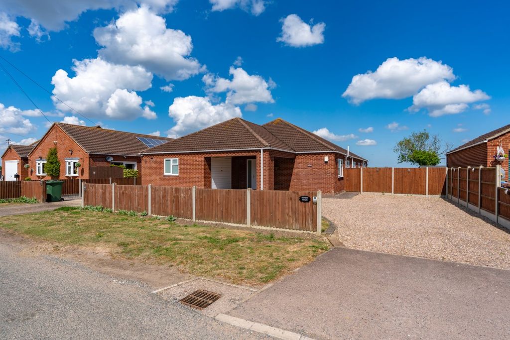 Property photo 1 of 21