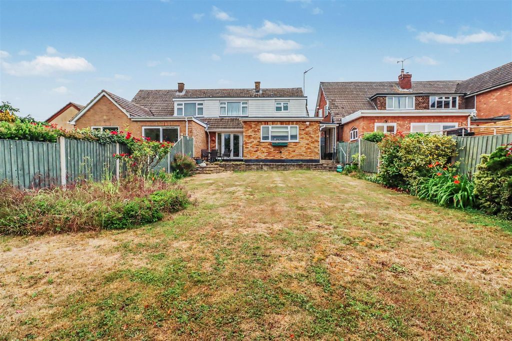 Property photo 2 of 18 69 Guernsey Gardens Outside-3.Jpg