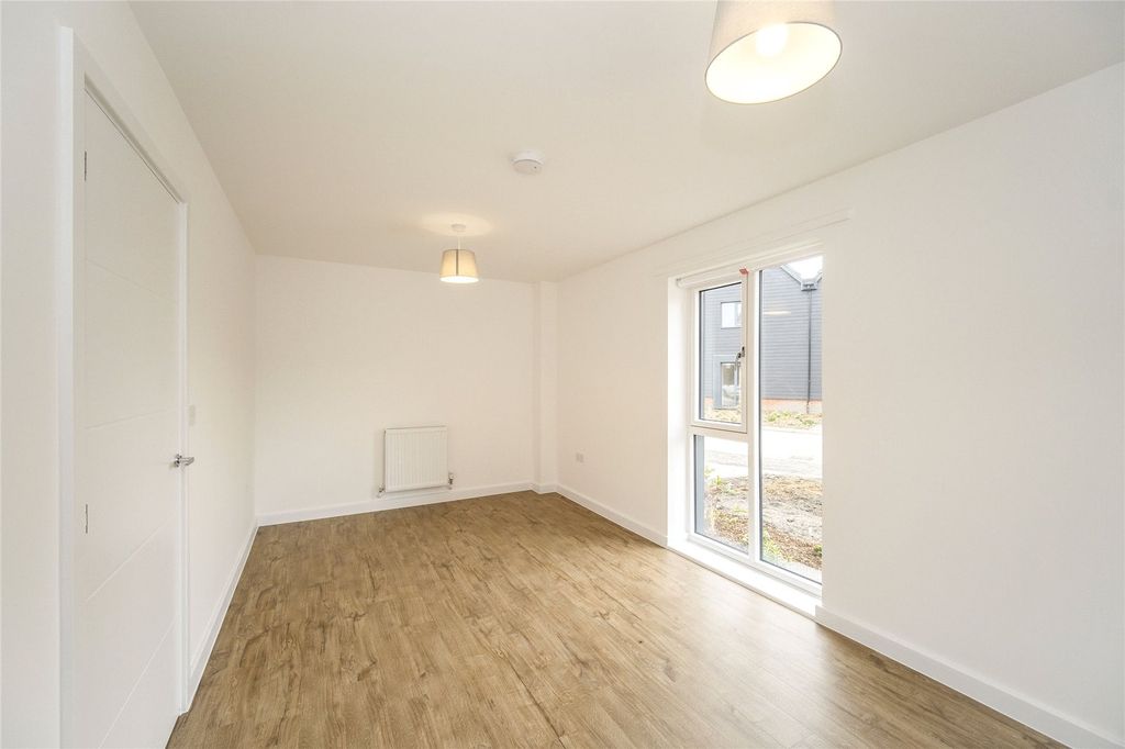 Property photo 2 of 10 Picture No. 07