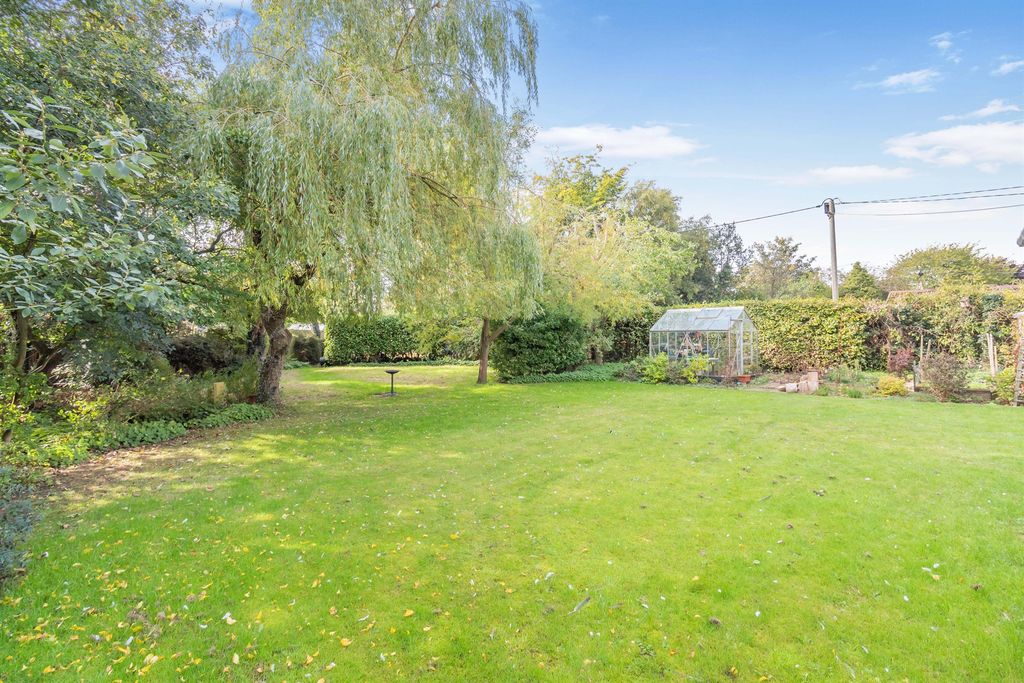 Property photo 3 of 24