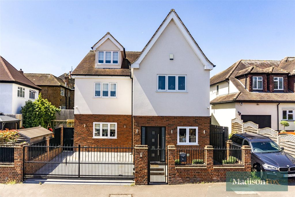 Property photo 1 of 29 Picture No. 32