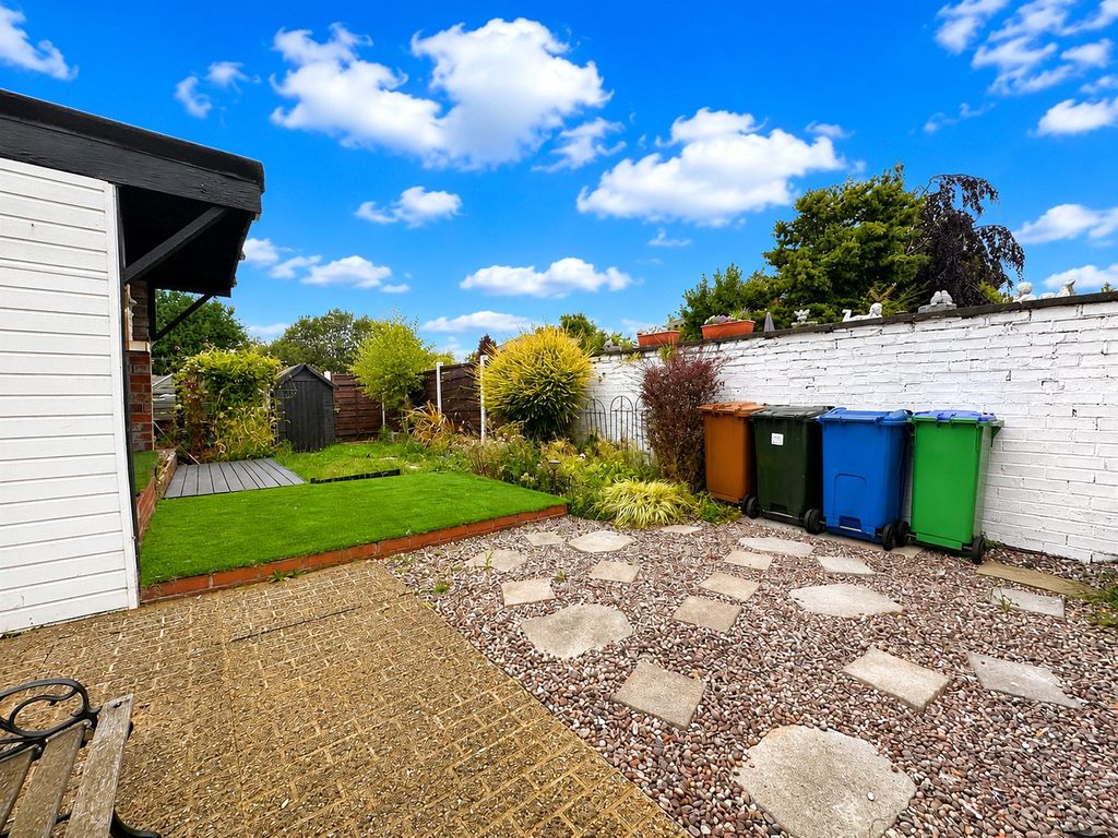 Property photo 2 of 16 Picture No. 20