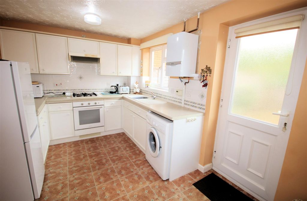 Property photo 3 of 15 Kitchen/Diner