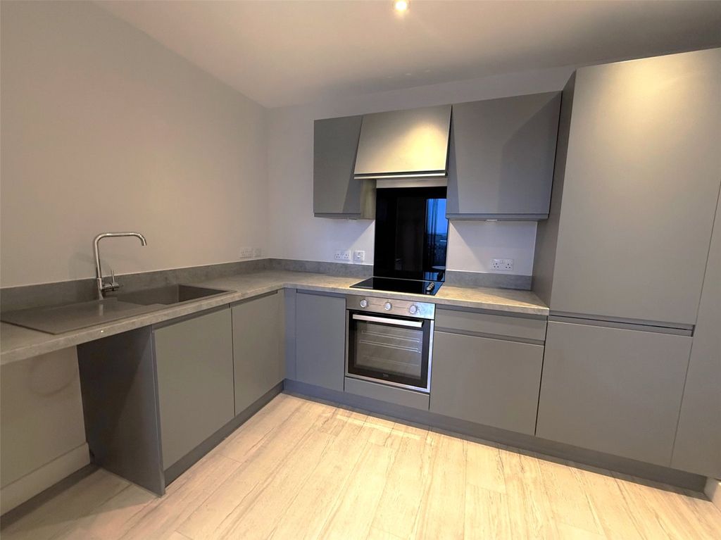 Property photo 3 of 8 Picture No. 21