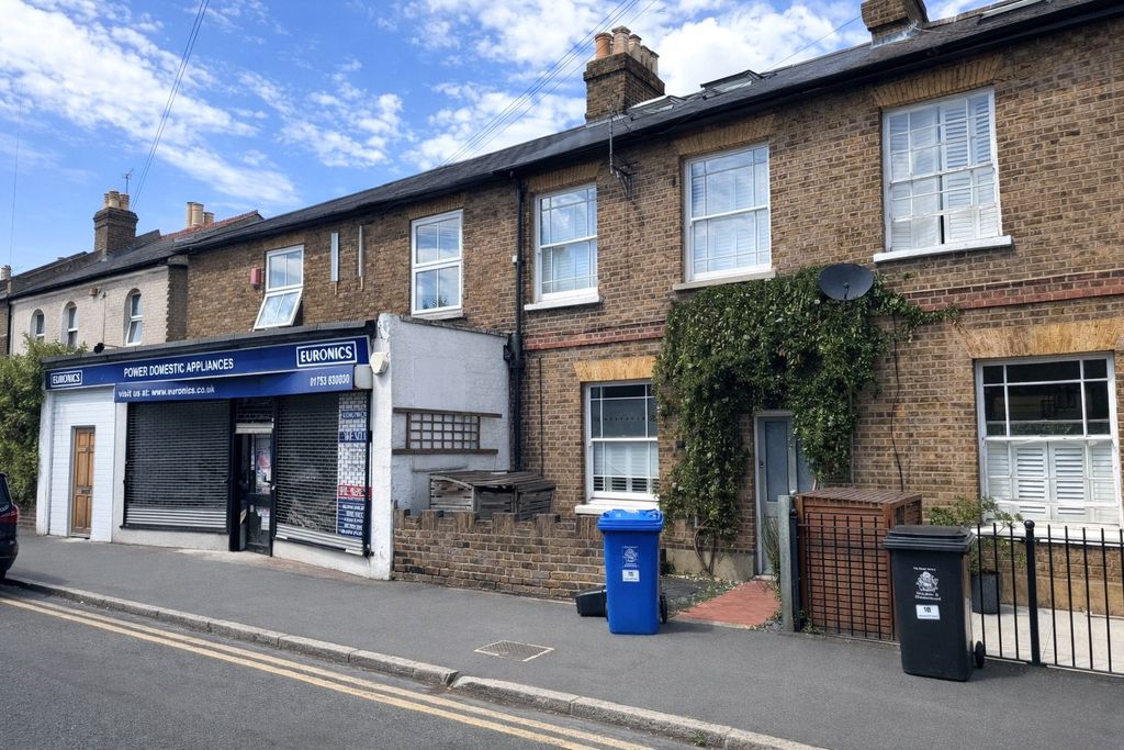 Property photo 1 of 7 Front Aspect