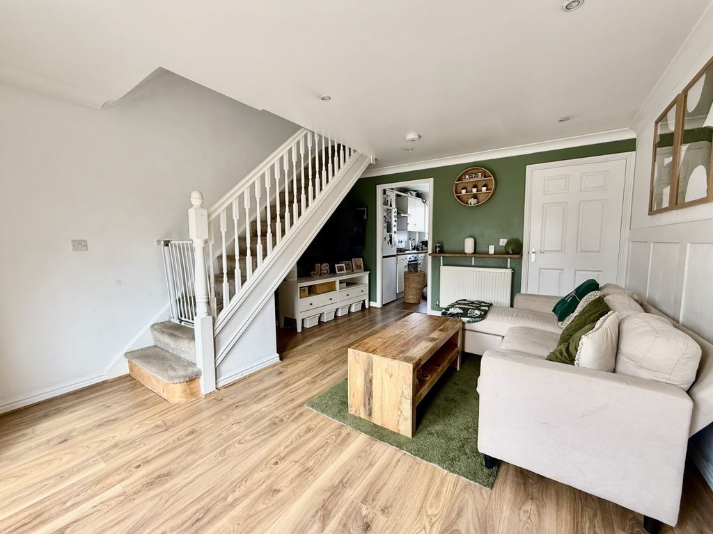 Property photo 3 of 10 Img_2436