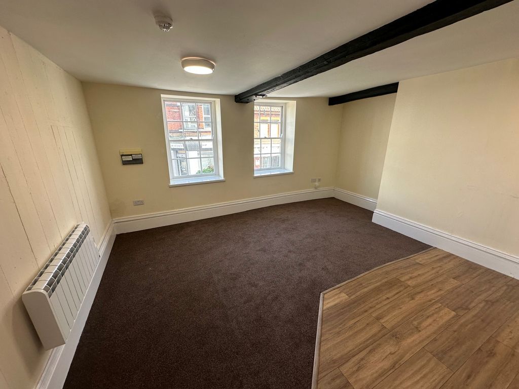 Property photo 2 of 5 Living Room