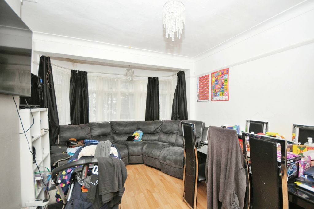 Property photo 2 of 9 Photography