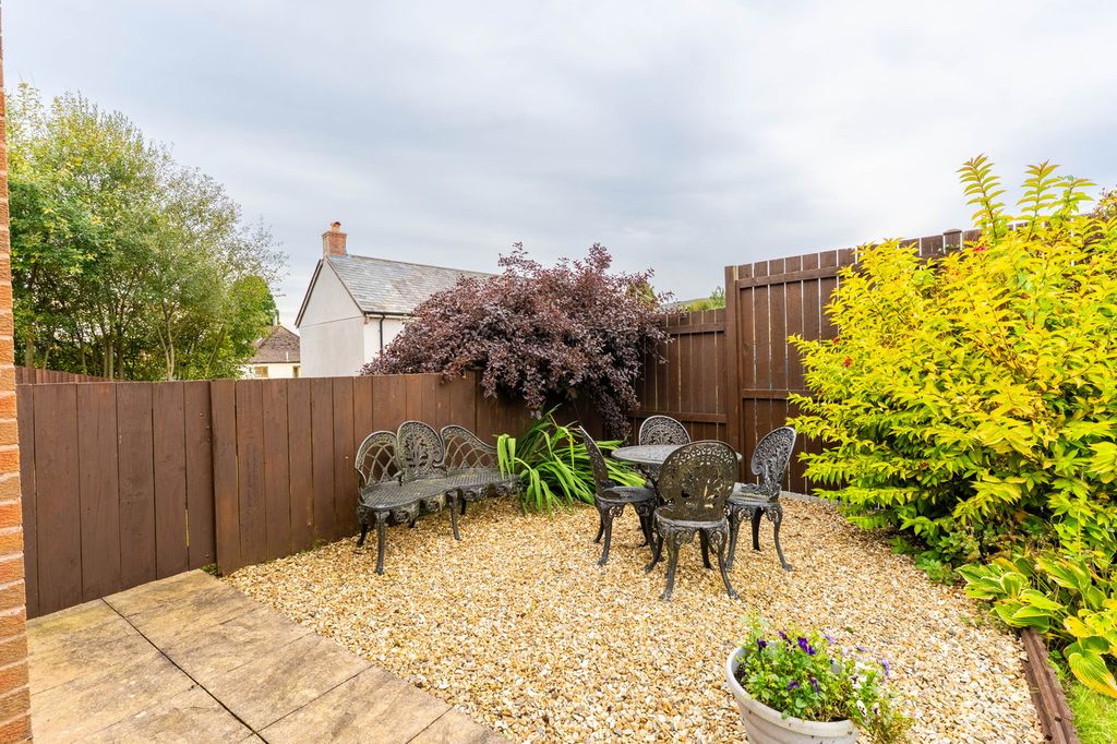 Property photo 2 of 45