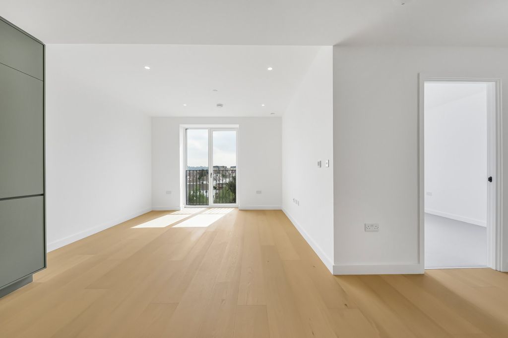 Property photo 3 of 11 Picture No. 06