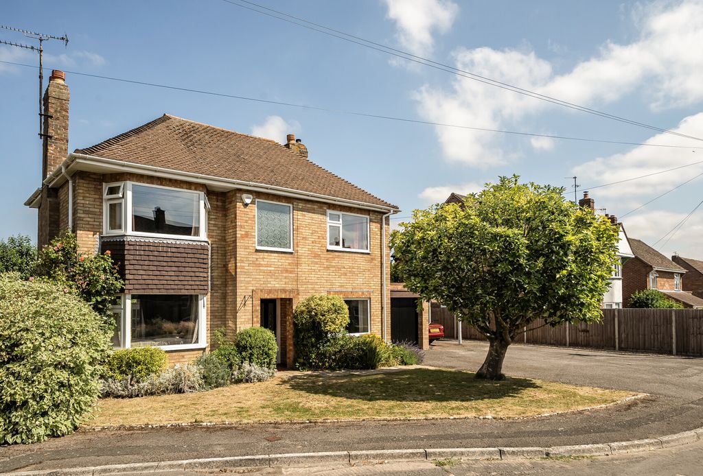 Property photo 1 of 14 1494229-21-6A5632...