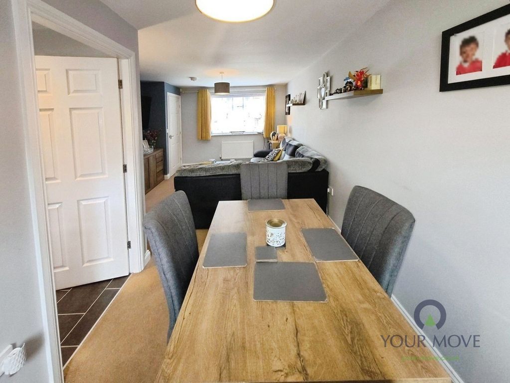 Property photo 3 of 16 Lounge/Diner