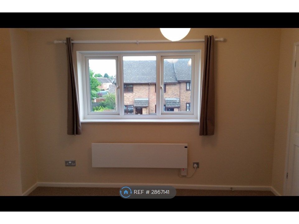 Property photo 2 of 8 Kitchen/Living Room