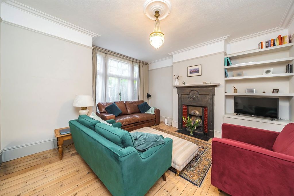Property photo 3 of 7